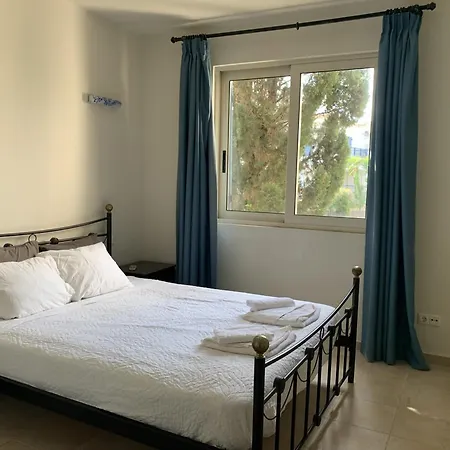 Elias & Casseiopia La Canée