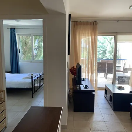 Elias & Casseiopia La Canée