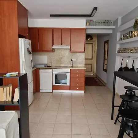 Elias & Casseiopia Villa